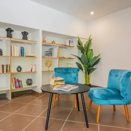 Holiday home Mas Des Glycines Saint-Montan