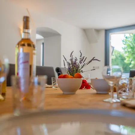 Holiday home Mas Des Glycines Saint-Montan